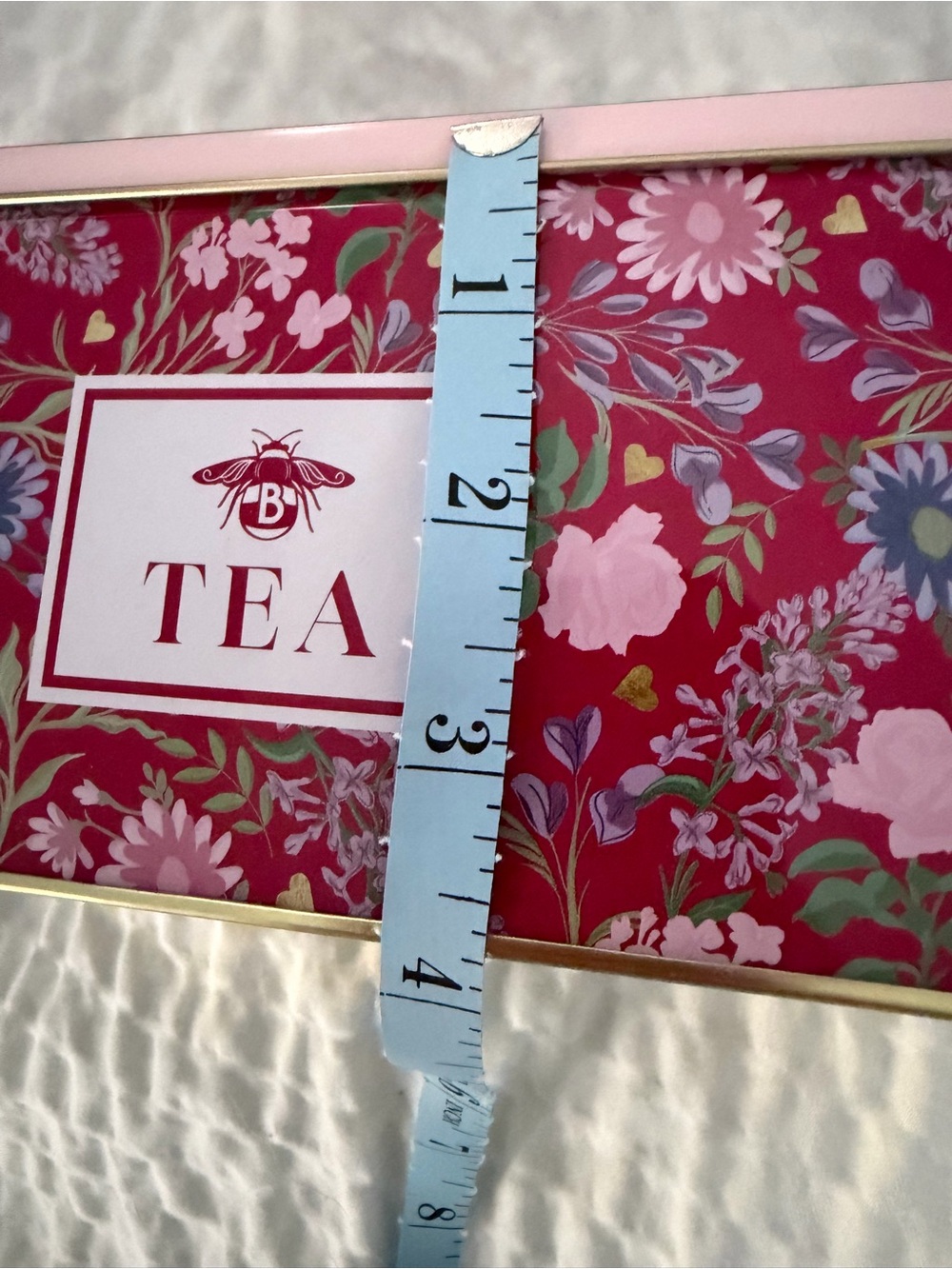 Bridgerton Tea Floral Tin Box - Pink Floral Design nwt - Picture 6 of 7